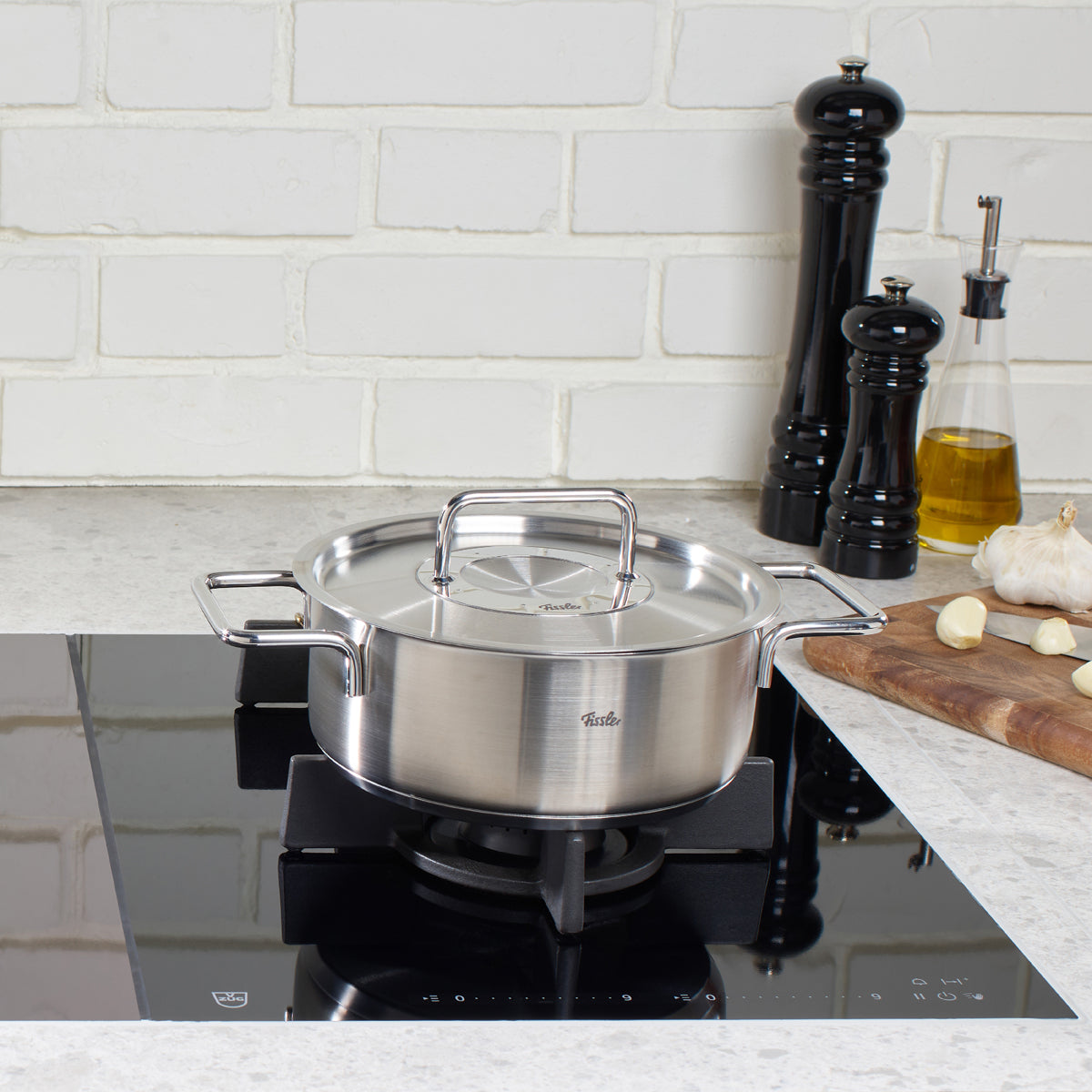 Fissler Pure Collection kookpan met metalen deksel