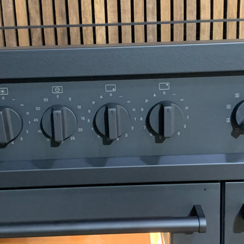 Steel Fornuis Enfasi Pulse 100 All Black | EQ10FF-5FI-NF | Fornuizen-Steel Cucine-5 inductiezones en flexzones | Jones & Jansen